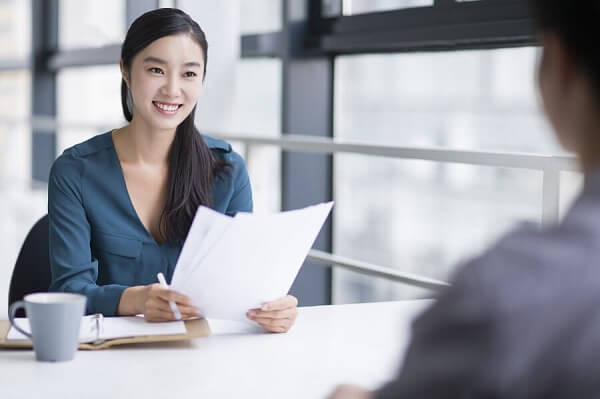 Khi tham gia cuộc phỏng vấn, ứng viên nên đặt câu hỏi cho nhà tuyển dụng